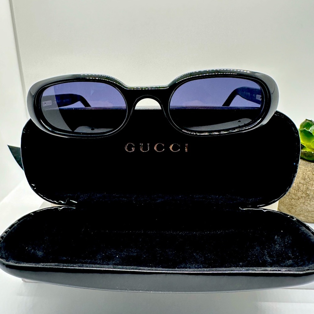 Cucci sunglasses in great condition